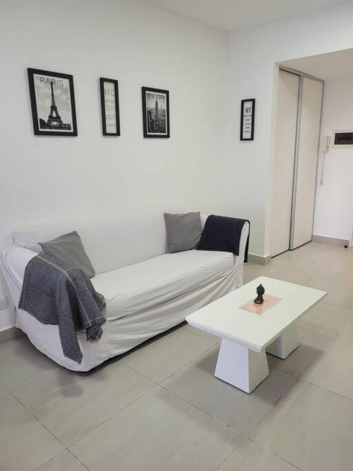 Dolar Oficial Movistar Arena Studio Apartment Buenos Aires