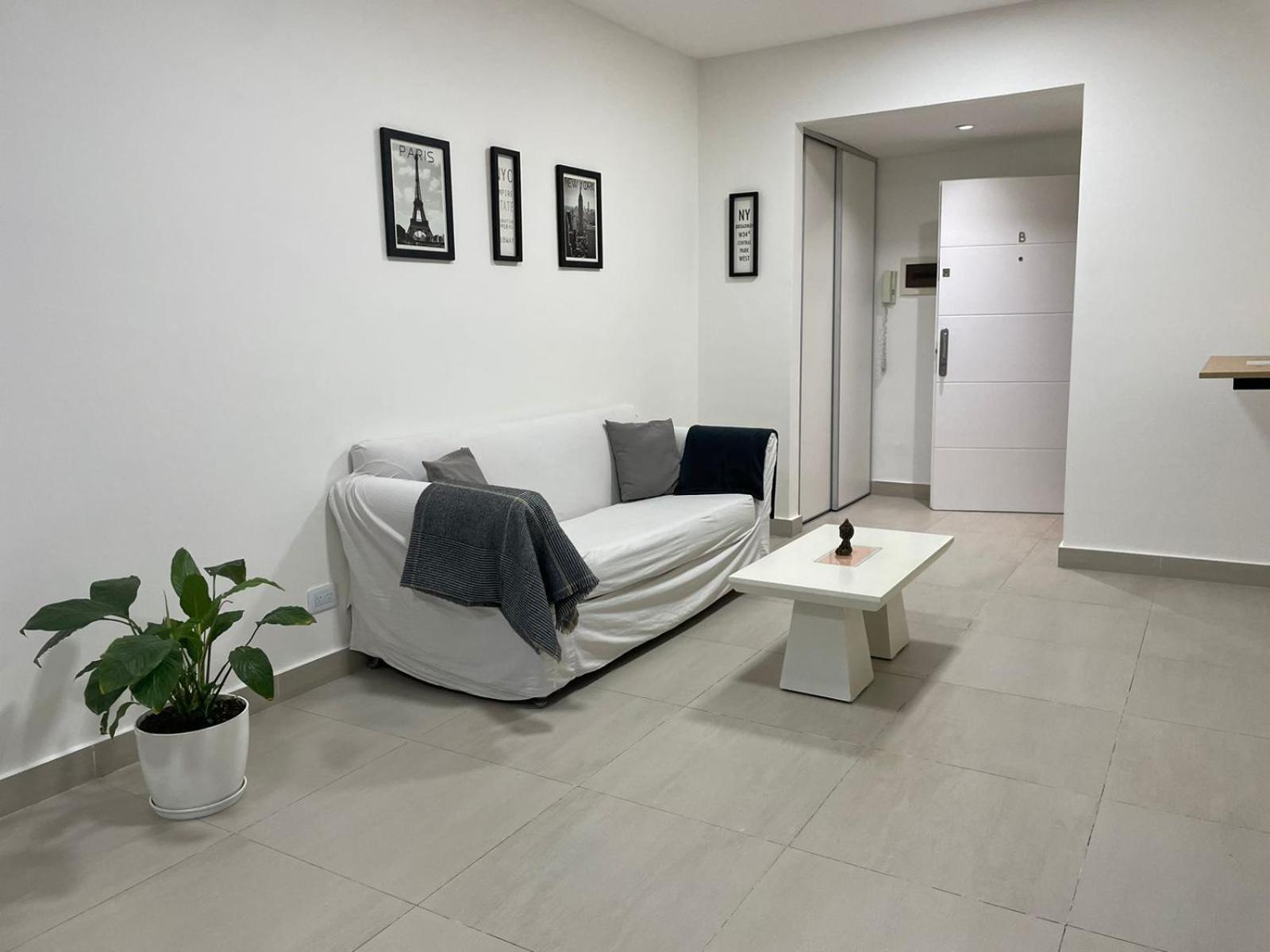 Apartment Dolar Oficial Movistar Arena Studio *